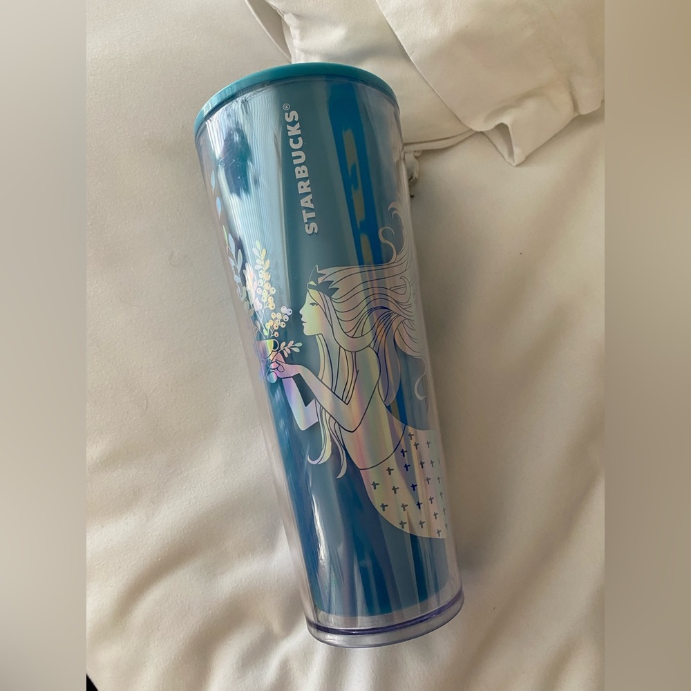 2021 Christmas Exclusive Color Changing Mermaid Tumbler
